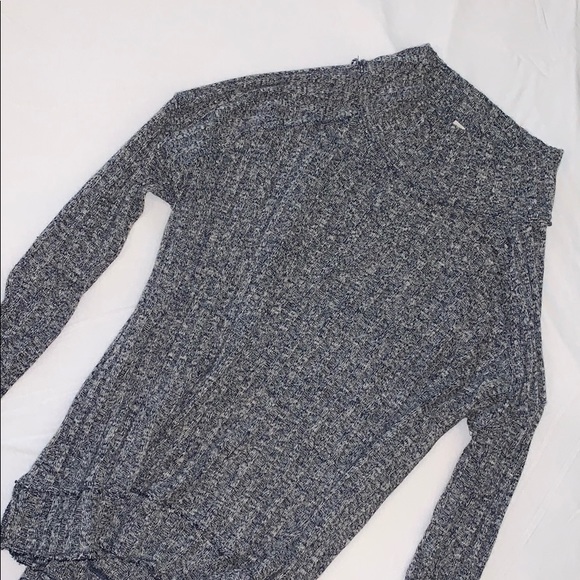 Free People Sweaters - Comfy Free People detailed turtleneck